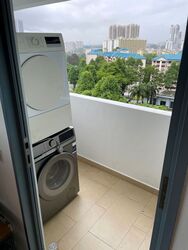 Queensway (D10), Condominium #408607141